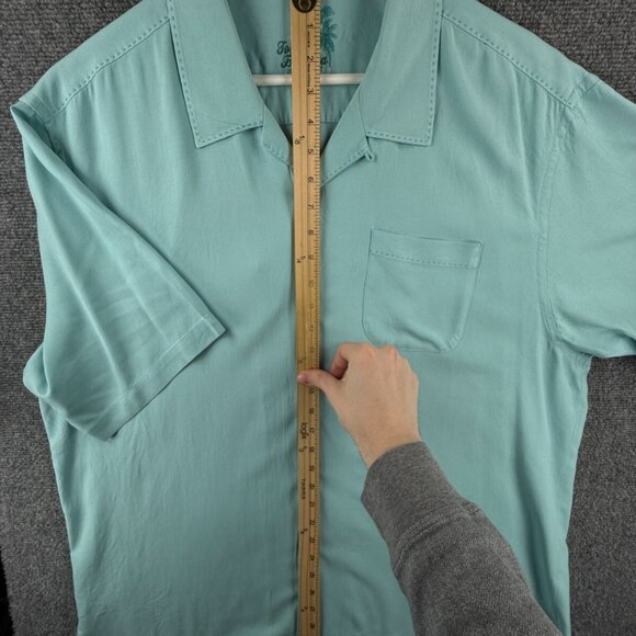 Tommy Bahama All Silk Light Blue Short Sleeve Button Up Shirt Hawaii Solid XL - Picture 3 of 16